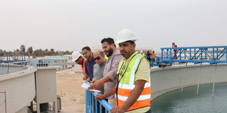 بطاقة 600ل/ث.. رئيس مياه أسيوط يتفقد أعمال احلال وتجديد محطة مياه صدفا ضمن حياة كريمة