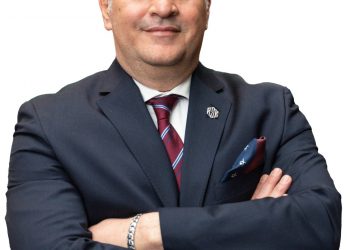 تراجع سعر الطن ليصل 1100 جنيه.. كريم: صناعة الاسمنت تواجه تحديات محلية وعالمية