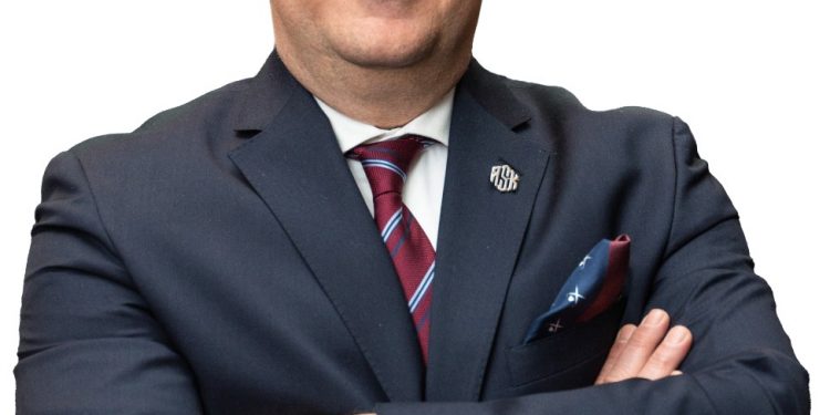 تراجع سعر الطن ليصل 1100 جنيه.. كريم: صناعة الاسمنت تواجه تحديات محلية وعالمية