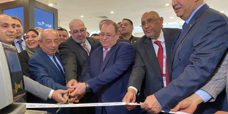 نائب وزير الكهرباء يفتتح المعرض الدولي لشركات صناعة التبريد والتكييف في نسخته الـ6 بالقاهرة