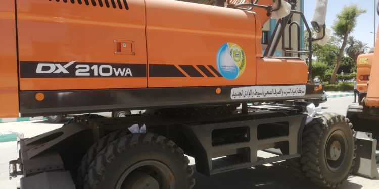 مياه أسيوط: 17.5 مليون جنيها لتدعيم الحملة الميكانيكية بعدد 12 معدة من ضمن خطة الإحلال والتجديد السنوية