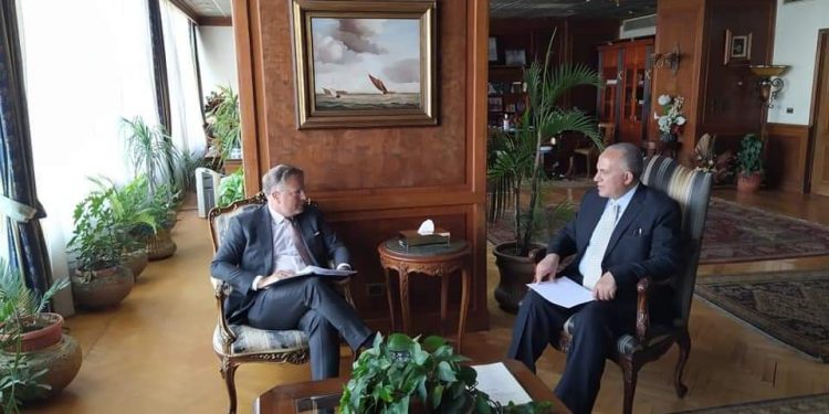 عبد العاطى يبحث مع السفير الدانماركى مجالات التعاون المشترك بين البلدين
