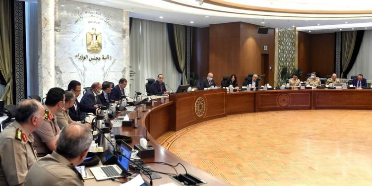 رئيس الوزراء يتابع الموقف التنفيذى لمشروعات العاصمة الإدارية الجديدة