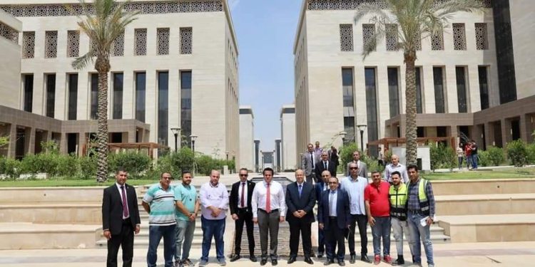 وزير التعليم العالي يتفقد مقر الوزارة الجديد بالعاصمة الإدارية الجديدة