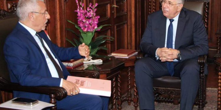 القصير يطلق مبادرة دولية للمحافظة على واحات النخيل في مواجهة التغيرات المناخية