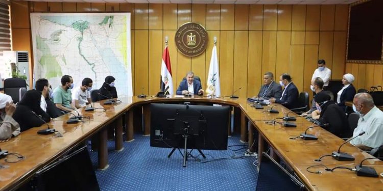 القوى العاملة: صرف 1.3 مليون جنيه مستحقات تعويض 12 وثيقة تأمين لأسر العمالة غير المنتظمة