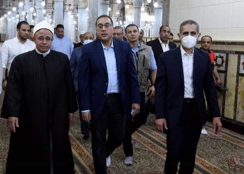 مدبولي يتفقد أعمال تطوير ساحة مسجد السيد البدويّ بطنطا وتطوير المنطقة المحيطة به