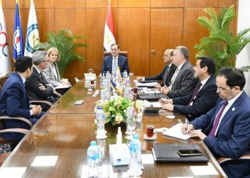 “الملا” يناقش سبل التعاون الممكنة واستكشاف الفرص المتاحة للعمل المشترك مع الشركة النرويج