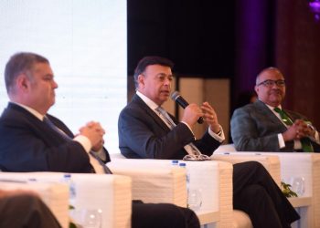 وزير النقل الاسبق: يجب فصل الملكية عن التشغيل ودعم القطاع الخاص في مجالات أخري غير العقارات