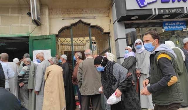 بدء صرف المعاشات فئة 1000 جنيه اليوم