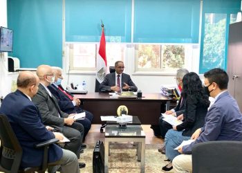 نائب وزير الإسكان يلتقي ممثلى الوكالة اليابانية للتعاون الدولى (JICA) وجامعة Gifu اليابانية لبحث أُطر التعاون