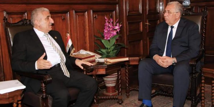 “القصير” يبحث مع مدير “اكساد” المشاركة في فعاليات يوم الزراعة والغذاء بقمة المناخ cop27