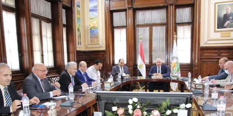 وزير الزراعة: تكثيف حملات تحصين المواشي والاستعداد لعيد الأضحى المبارك