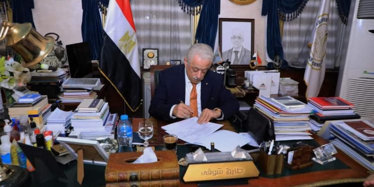 وزير التربية والتعليم يعتمد نتيجة الدبلومات الفنية الدور الأول