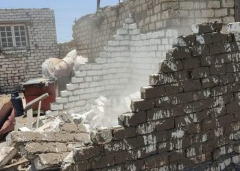 القصير يتابع التعديات على الأراضي الزراعية على طريق مصر اسكندرية الزراعي