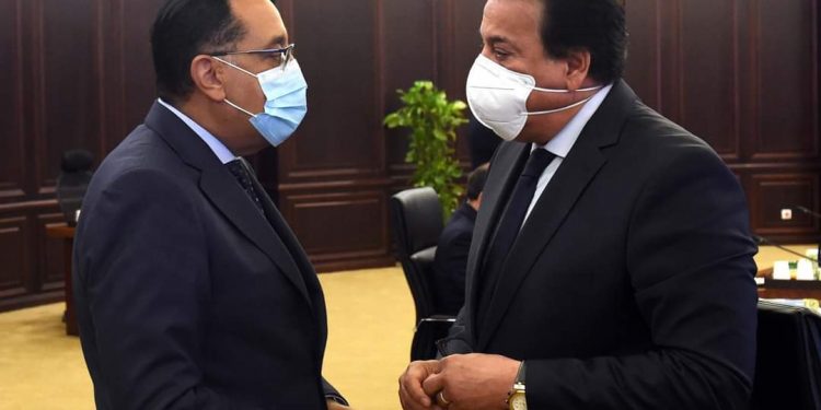 مدبولي: تزايد الإصابات بفيروس كورونا تؤكد أهمية الالتزام بتطبيق اشتراطات الوقاية