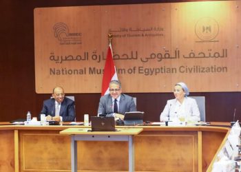 وزراء السياحة والتنمية المحلية والبيئة يواصلون مناقشة استعدادات مؤتمر المناخ