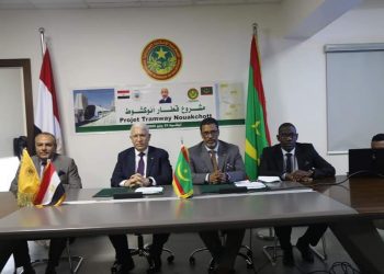 بطول 45 كم.. المقاولون العرب توقع مذكرة تفاهم لإنشاء خط ترامواى بمدينة نواكشوط