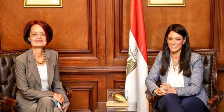 “المشاط” تناقش تطوير مجالات التعاون المشترك مع المدير الإقليمي لبرنامج الأغذية العالمي