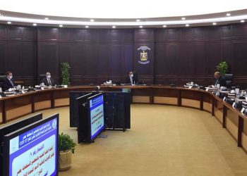 “مدبولي” يترأس اجتماع اللجنة العليا المعنية بالتحضير لمؤتمر تغير المناخ