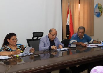 بعدد 230 ألف وصلة.. مياه أسيوط تتابع تنفيذ الوصلات المنزلية لمشروعات حياة كريمة