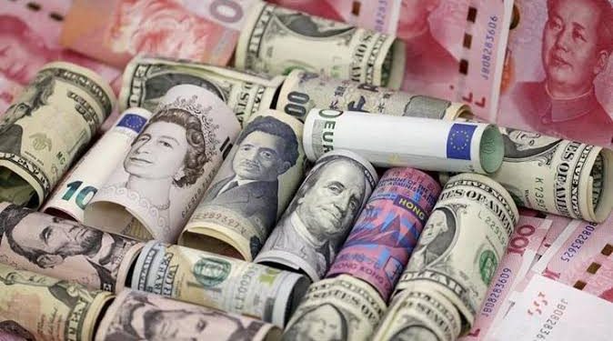 استمرار ارتفاع سعر صرف الدولار ليصل لـ18.87 جنيها