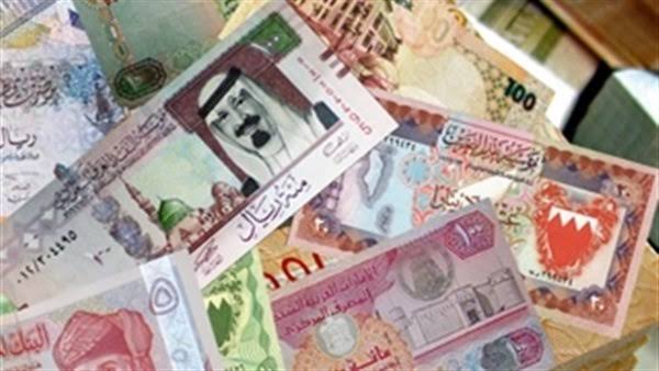 باستثناء الدرهم الإماراتي.. ارتفاع أسعار صرف العملات العربية اليوم