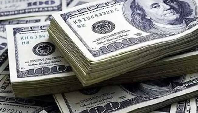 تعرف على سعر صرف الدولار في البنوك اليوم