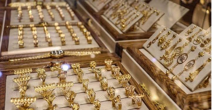 استقرار سعر صرف الدولار واليوان الصيني وانخفاض باقي العملات الأجنبية