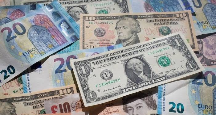 استقرار سعر صرف الدولار وانخفاض باقي العملات الأجنبية اليوم الخميس