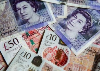 الاسترليني يسجل 22.51 جنيها.. تعرف على أسعار صرف العملات الأجنبية
