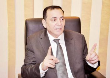 الزيني: 300 جنيها زيادة في أسعار الأسمنت مقارنة بالشهر الماضي