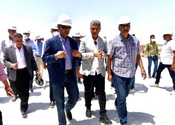 نائب وزير الإسكان خلال الجولة