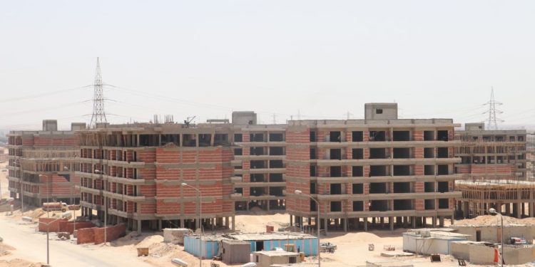 وزير الإسكان: تنفيذ 2040 وحدة سكنية بالمبادرة الرئاسية  “سكن لكل المصريين ” بمدينة 6 أكتوبر