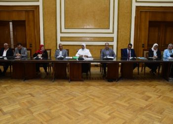 مسئولو “الإسكان” ومديري المديريات بالمحافظات للتنسيق يناقشون دفع عجلة العمل بمنظومة الإسكان والمشروعات القومية