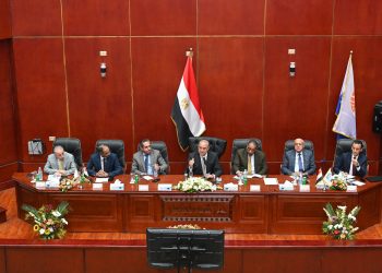 أبرزها مؤشرات لتقليل استهلاك الطاقة.. وزير الإسكان يصدر حزمة من التكليفات خلال لقائه برؤساء أجهزة المدن الجديدة