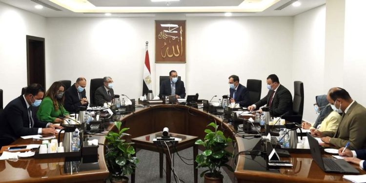 رئيس الوزراء يتابع خطوات فض التشابكات الحكومية بين الوزارات والجهات