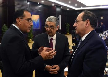 مدبولي: يجب تطبيق خطة لترشيد استهلاك الطاقة بمختلف أنواعها لمواجهة الأزمة حاليًا