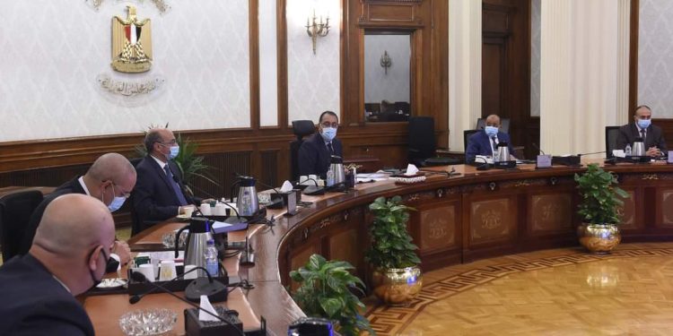 رئيس الوزراء يتابع خطوات إنهاء إجراءات التصالح على مخالفات البناء