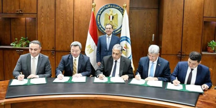 الملا يشهد توقيع إطلاق مركز تدريبى متطور لأفضل ممارسات السلامة