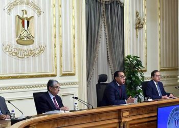 “الوزراء” سيستعرض خطة متكاملة لترشيد استهلاك الكهرباء لبدء تنفيذها الأسبوع المقبل