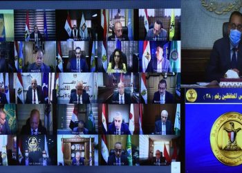 رئيس الوزراء يوجه المحافظين بتنفيذ إجراءات ترشيد استهلاك الكهرباء