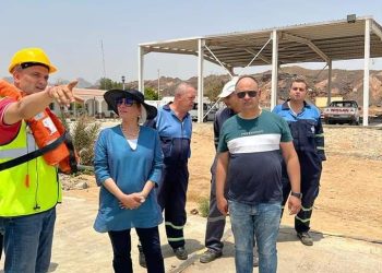 وزيرة البيئة تتفقد مركز السلام لمكافحة التلوث بالزيت