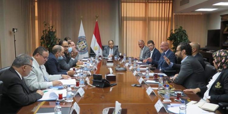 وزير المالية يستمع للمستثمرين فى حوار مفتوح حول التحديات الضريبية والجمركية