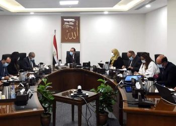 رئيس الوزراء يطمئن على إجراءات تنفيذ الحزمة الجديدة للحماية الاجتماعية