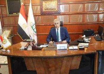 القوى العاملة: التفتيش على 531 منشأة.. وتحرير 10 محاضر لمخالفة القانون بسوهاج