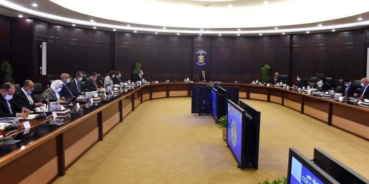 رئيس الوزراء يترأس الاجتماع العاشر للجنة العليا المعنية بالتحضير لمؤتمر تغير المناخ