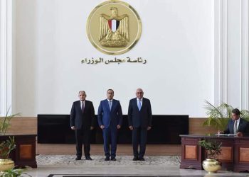 “مدبولي” يشهد اتفاقية بين “هيئة الاستثمار” وشركة “ستيلانتس” العالمية لصناعة السيارات