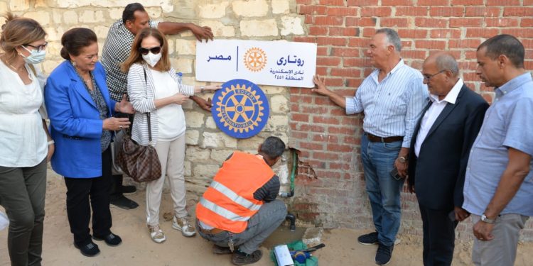 مياه الاسكندرية: تركيب عدد 125 وصلة منزلية للأسر الأولى بالرعاية بقرى سعد زغلول وأبو بكر للصديق