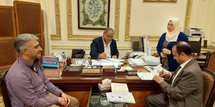 «وزارة النقل» تتعاقد مع «بيت الخبرة ECB» لإعداد الدراسات والتصميمات لمشروع خط سكة حديد شرق التفريعة بورسعيد